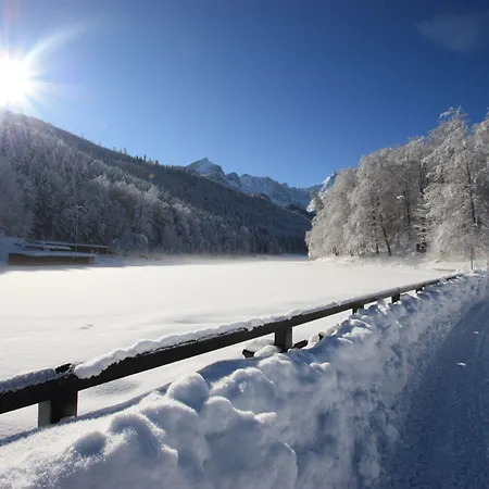 Riessersee Szálloda 4*